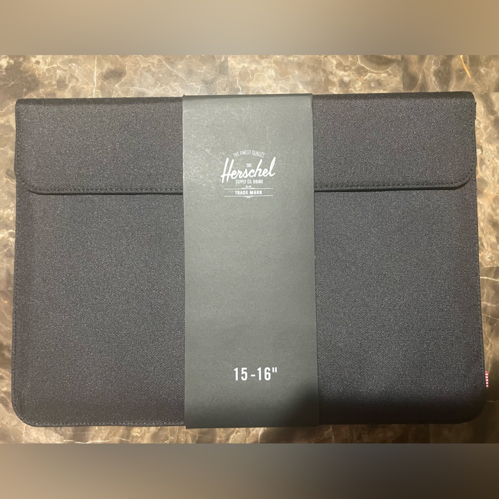 Herschel Supply Company Spokane 15/16 Sleeve Black